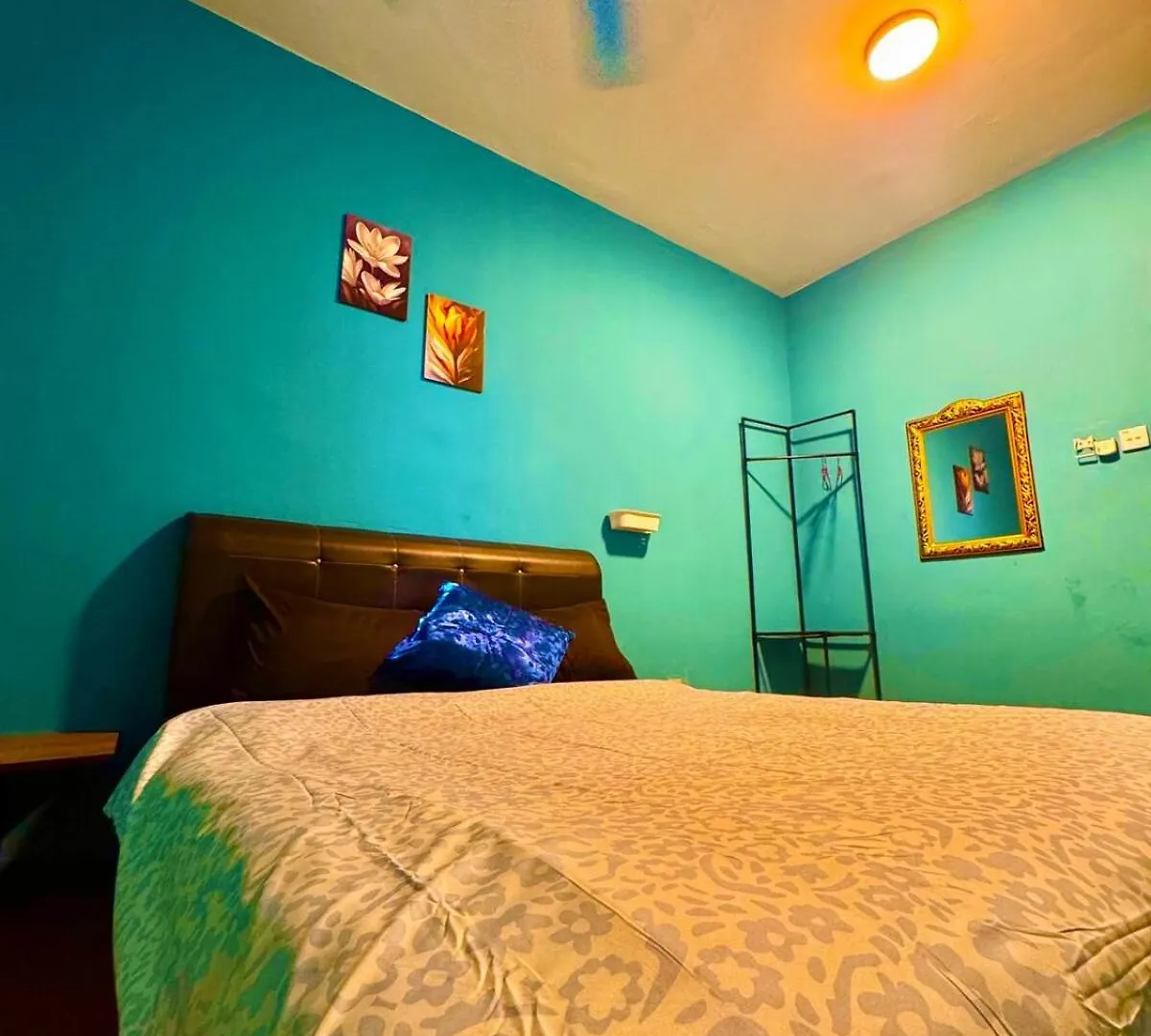 Charming 1Br Retreat In Bayan Lepas 1Car Park Malaysian Guest Only Netflix Apartment