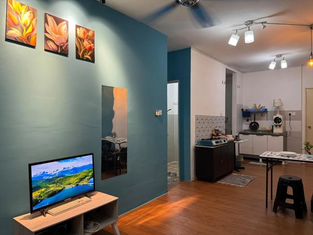 Charming 1Br Retreat In Bayan Lepas 1Car Park Malaysian Guest Only Netflix Apartment